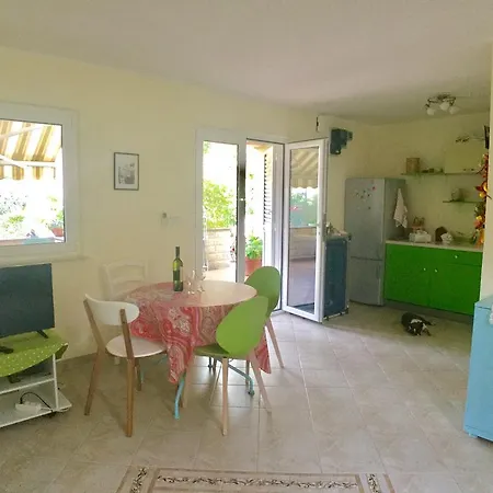 Green House Holiday home Zaboric