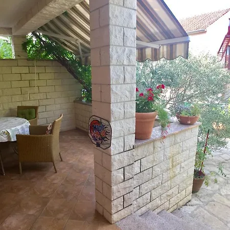 Green House Holiday home Zaboric